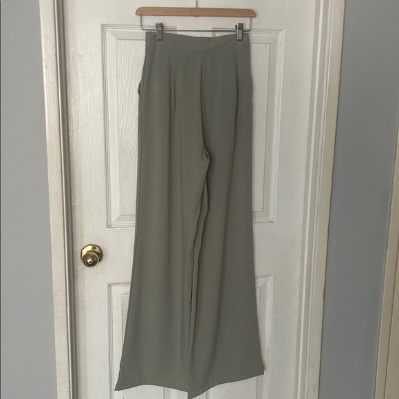 Sage green/mint wide leg pants - Picture 4 of 5
